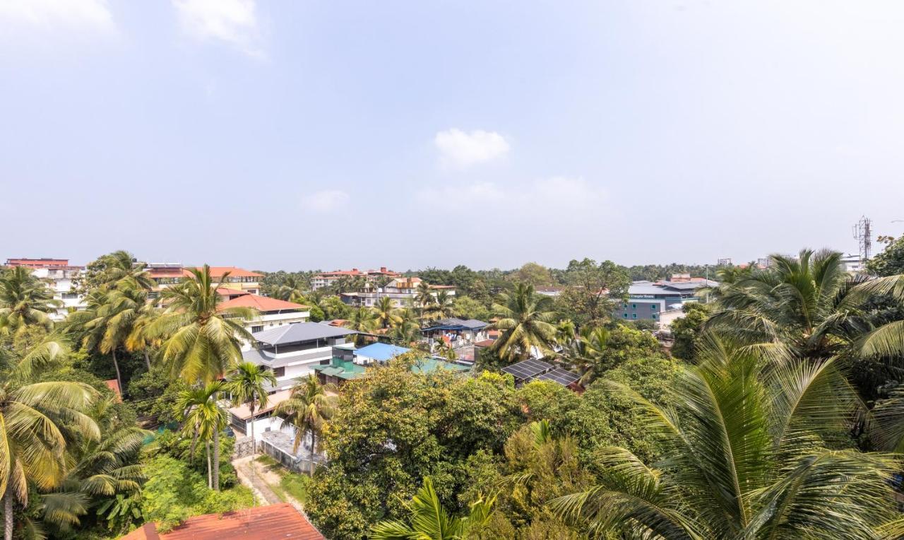 Treebo Sreepathi Prayag,Guruvayur Temple Hotel Kültér fotó
